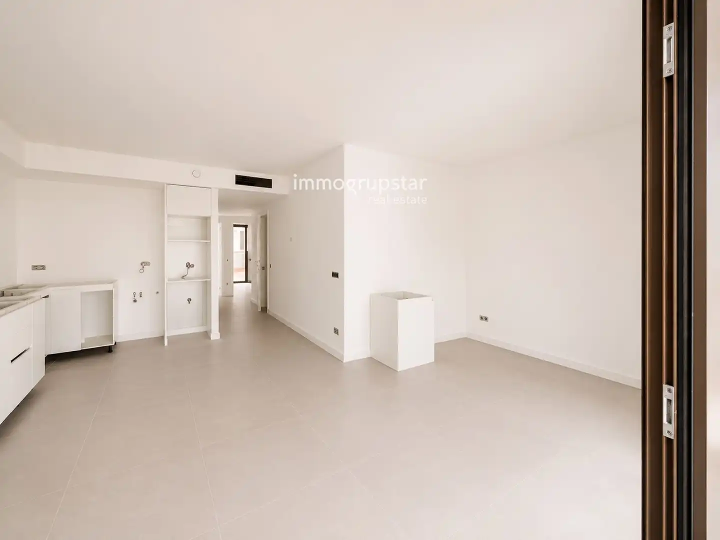 Penthouse with terrace for sale in alba, imagen 4