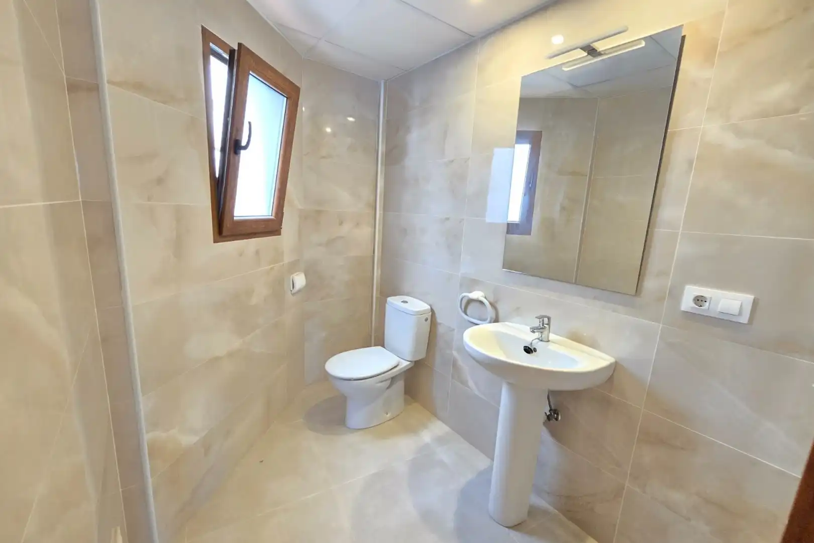 Baño de Finca rústica en venta en Altea con Calefacción, Terraza y Balcón