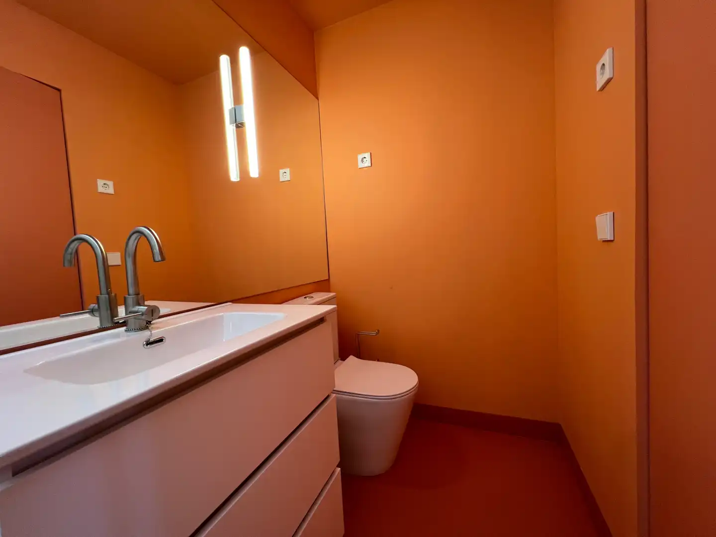 Bathroom of Houses for share in Madrid  with Air Conditioner, Heating and Private garden