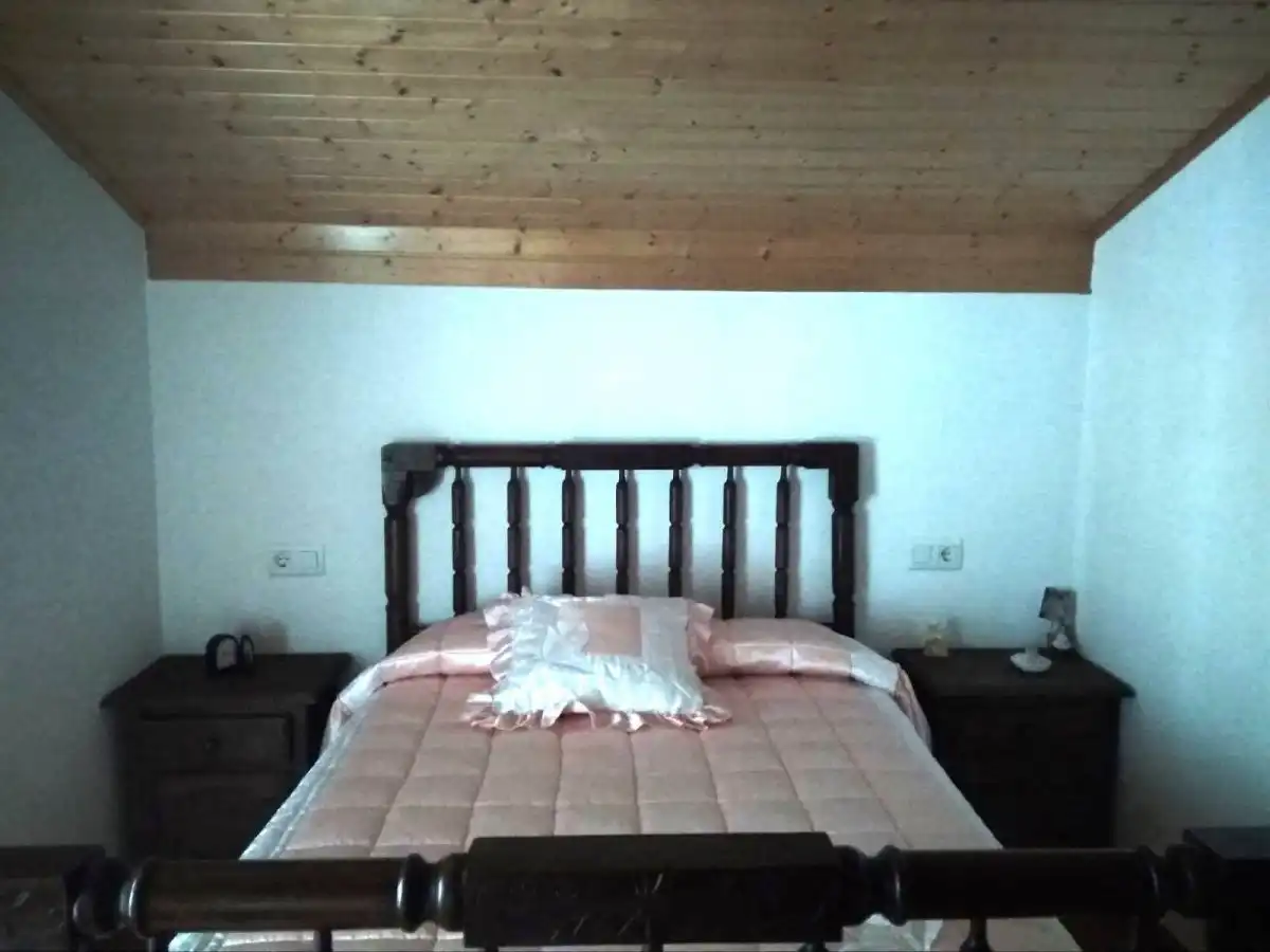Schlafzimmer von Country house zum Verkauf in Oencia mit Terrasse, Abstellraum und Möbliert