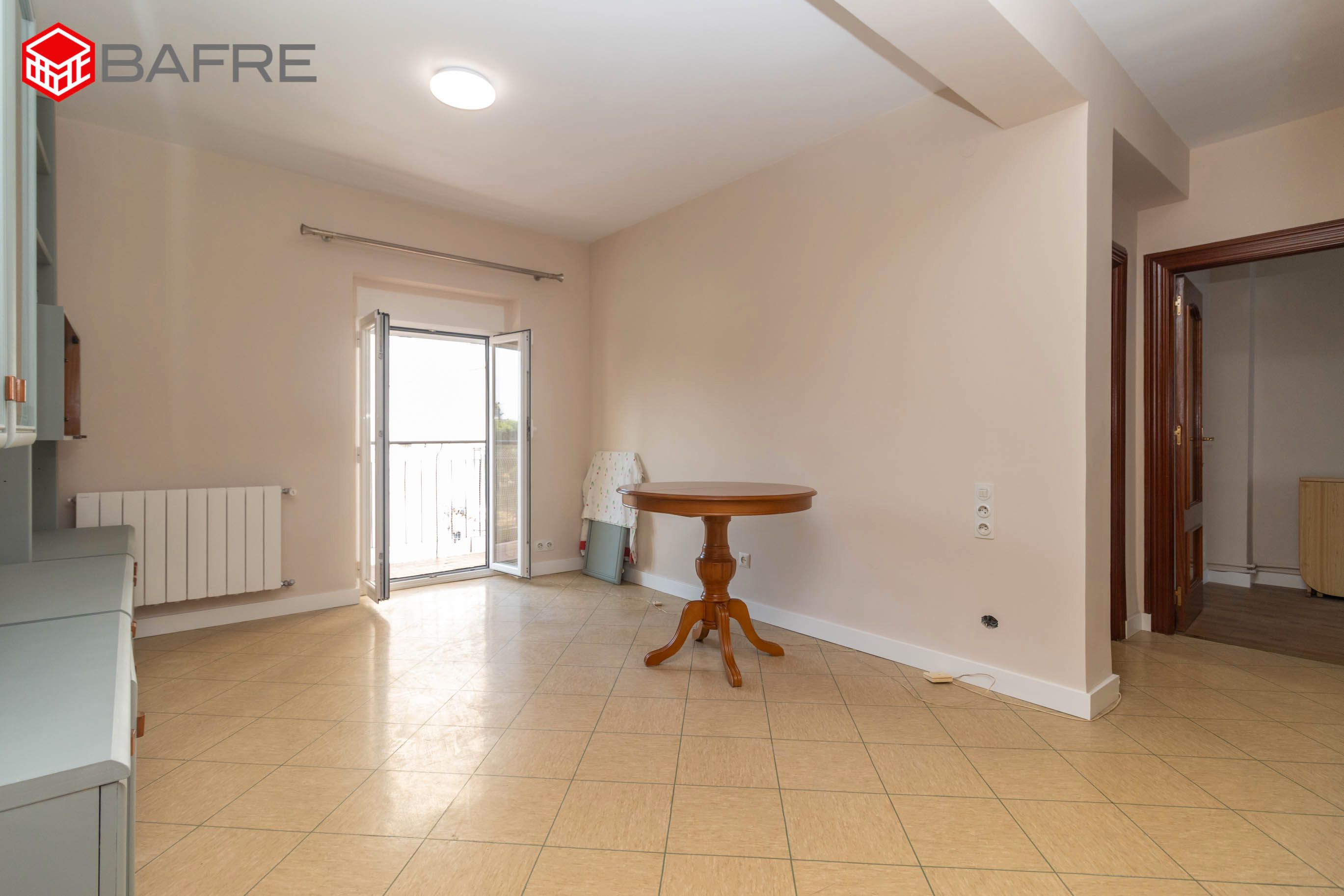 Piso en venta en  Madrid Capital con Calefacción y Terraza