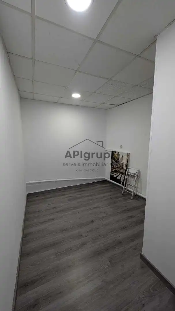 Locale commerciale in vendita a Centre - Sant Oleguer, imagen 16