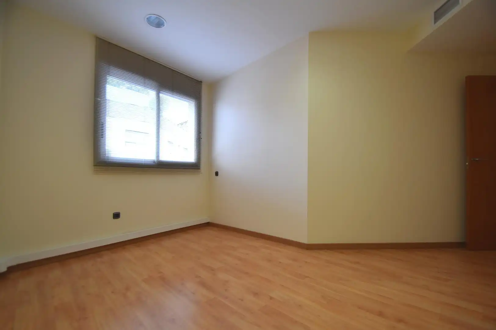 Oficina de lloguer a Calle MAGDALENA MIRO, 21, Centre Vila