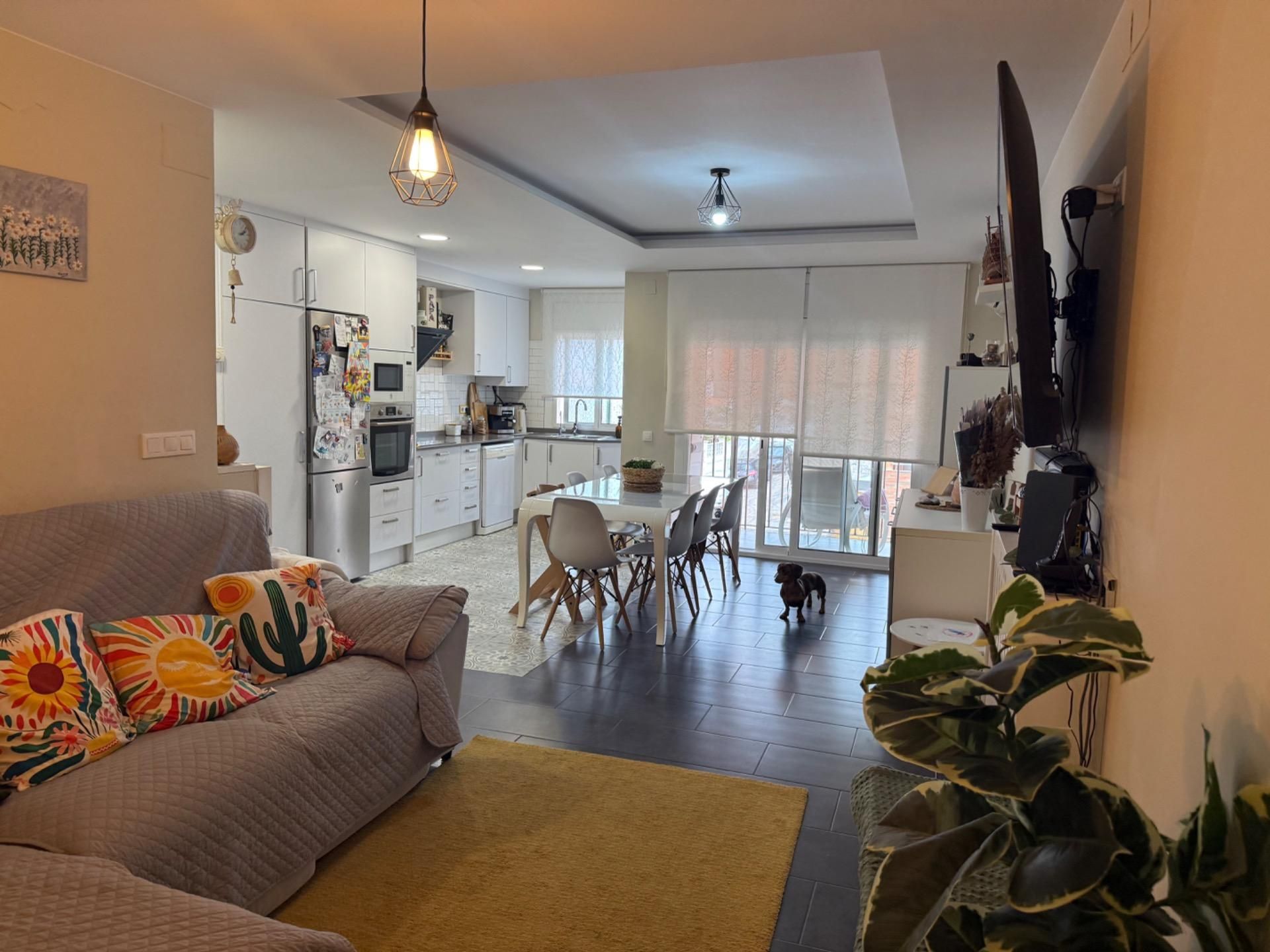 Sala d'estar de Pis en venda en El Vendrell amb Terrassa