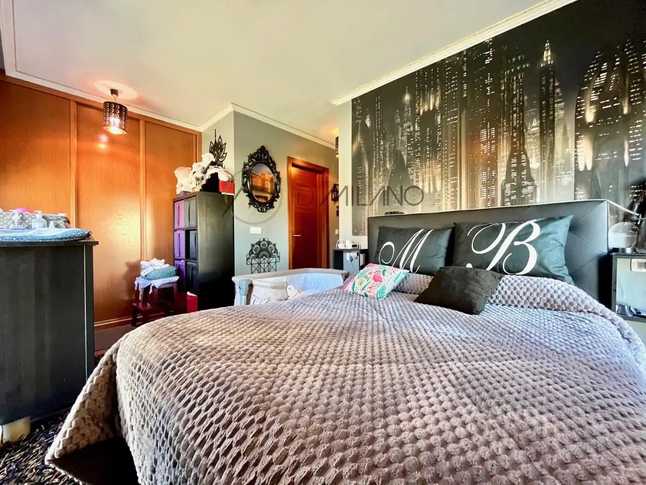 Habitación de Piso en venta en Vigo  con Calefacción, Parquet y Balcón