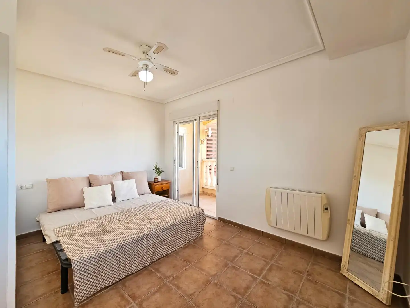 Dormitori de Casa o xalet en venda en Santa Pola amb Calefacció, Terrassa i Traster