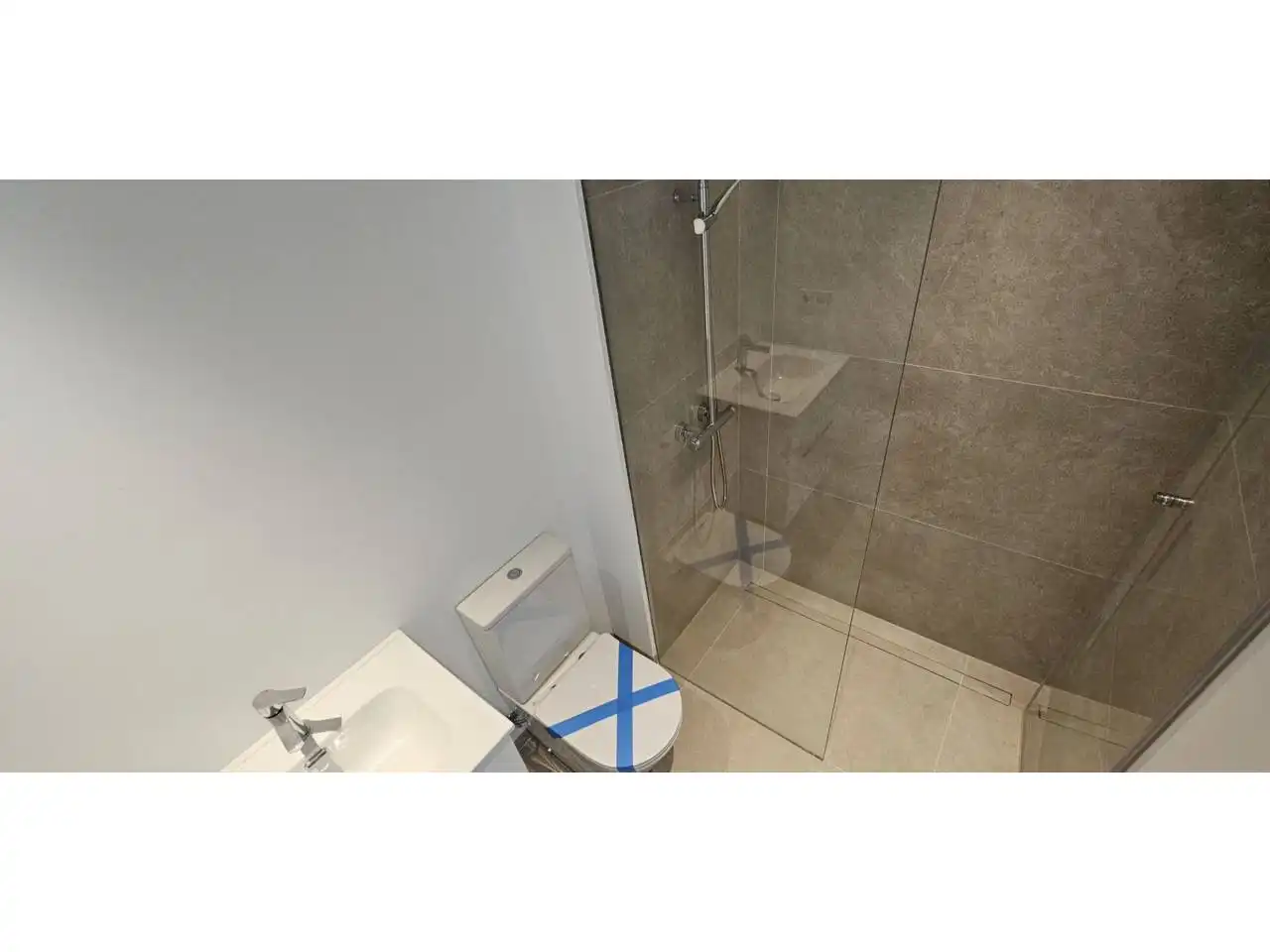 Badezimmer von Dachboden zum Verkauf in  Palma de Mallorca mit Klimaanlage, Terrasse und Balkon