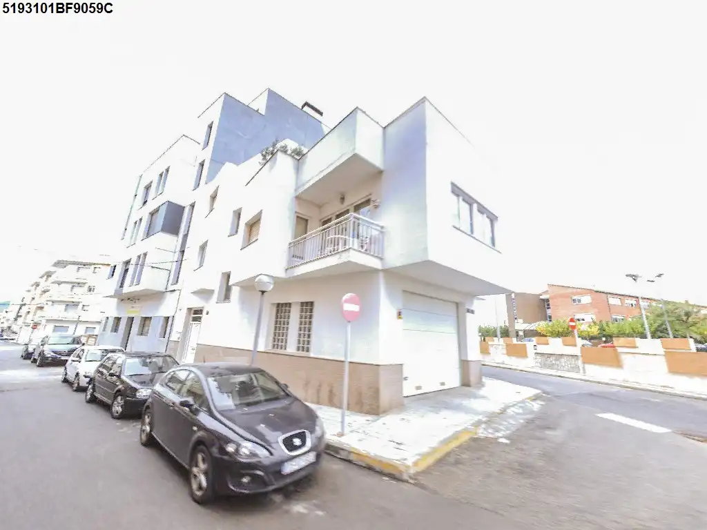 Casa adosada en venta en Carrer Xile, 2, Zona Hospital