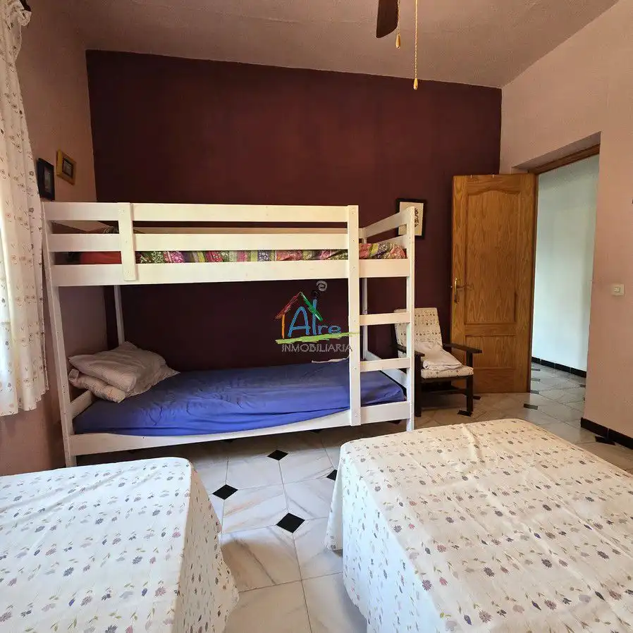 Chalet con piscina en venta en Retama, imagen 8