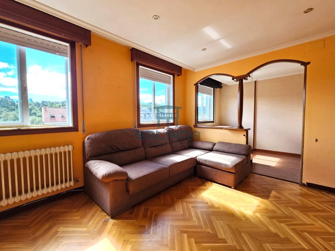 Sala d'estar de Dúplex en venda en Barbadás amb Calefacció i Parquet
