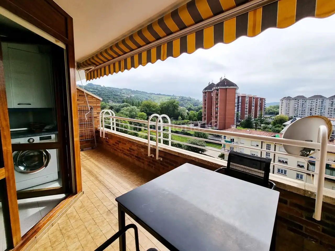 Terrace of Flat for share in Laredo  with Heating and Furnished