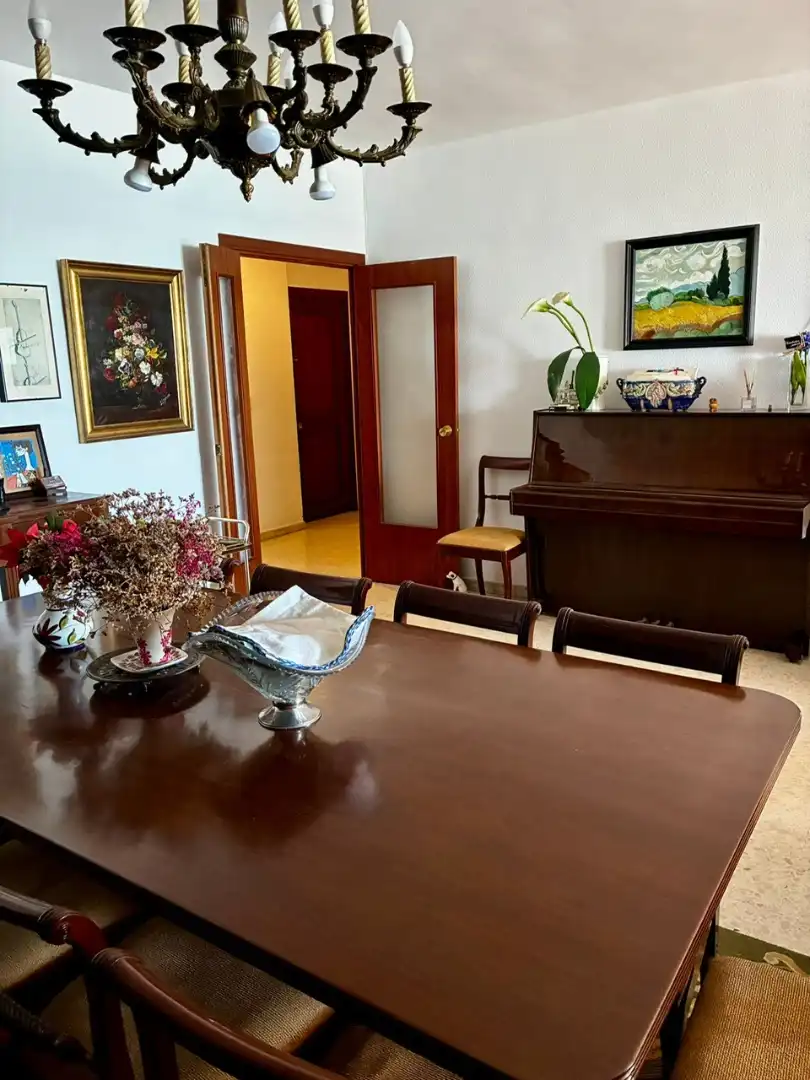 Comedor de Piso en venta en Cádiz con Terraza y Amueblado