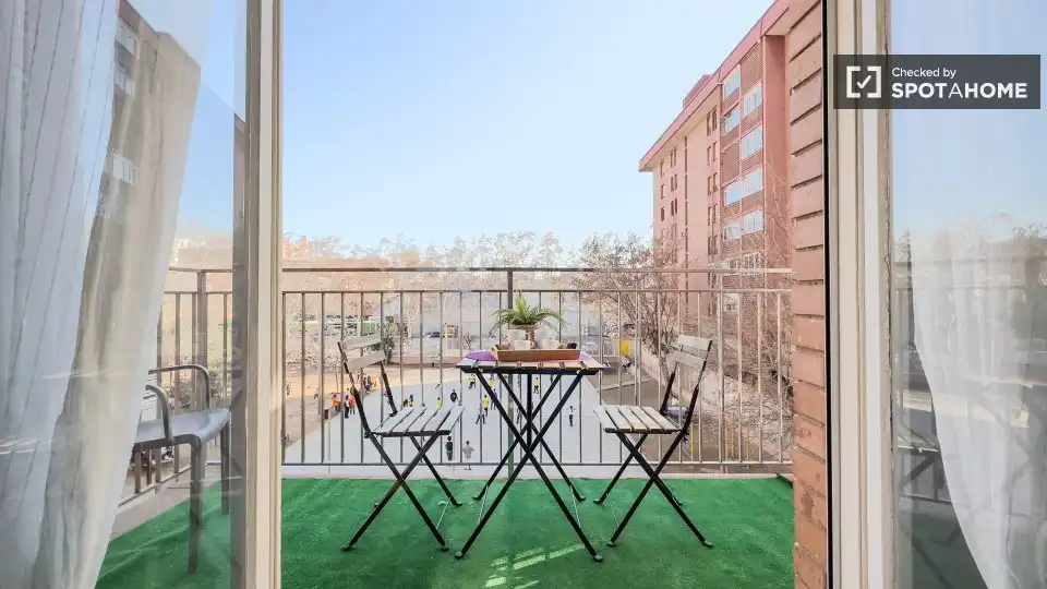 Room in Provençals del Poblenou