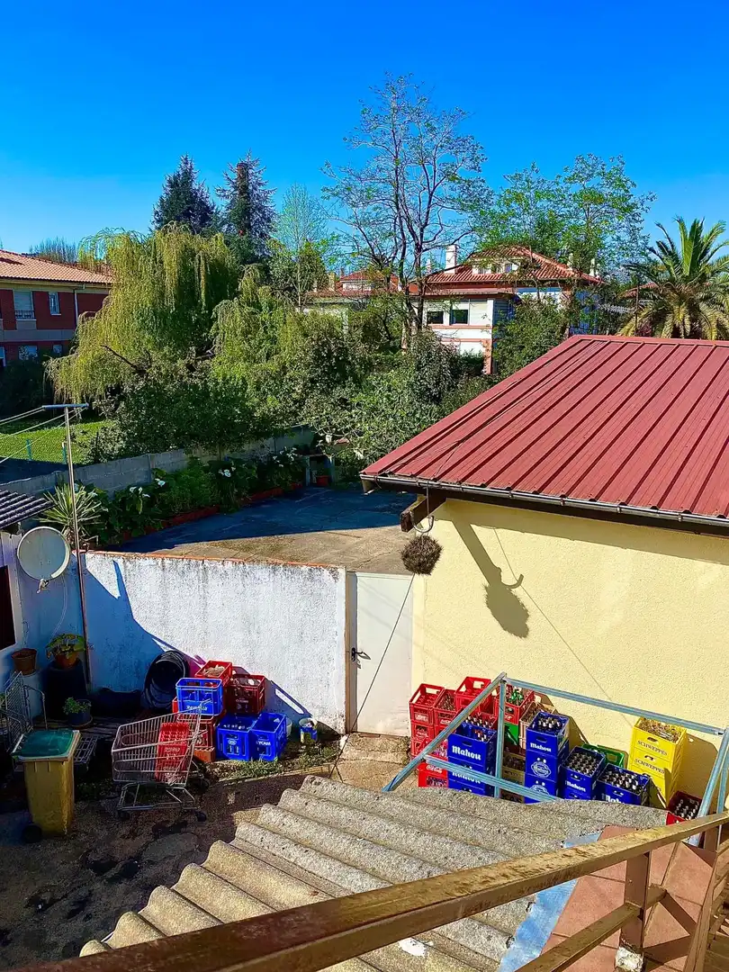 Jardín de Local en traspaso en Torrelavega  con Aire acondicionado y Calefacción