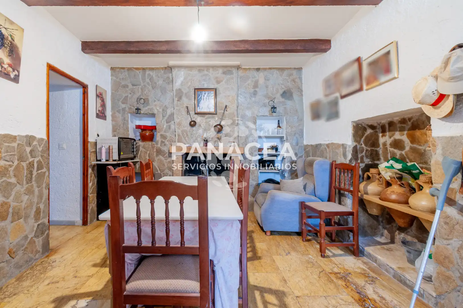 Haus oder Chalet zum Verkauf in Chercos mit Privatgarten, Möbliert und Ofen