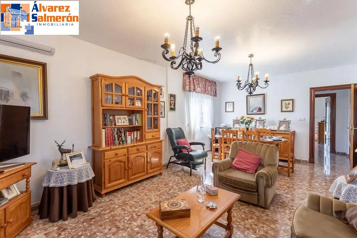 Chalet con piscina en venta en Atarfe, imagen 6
