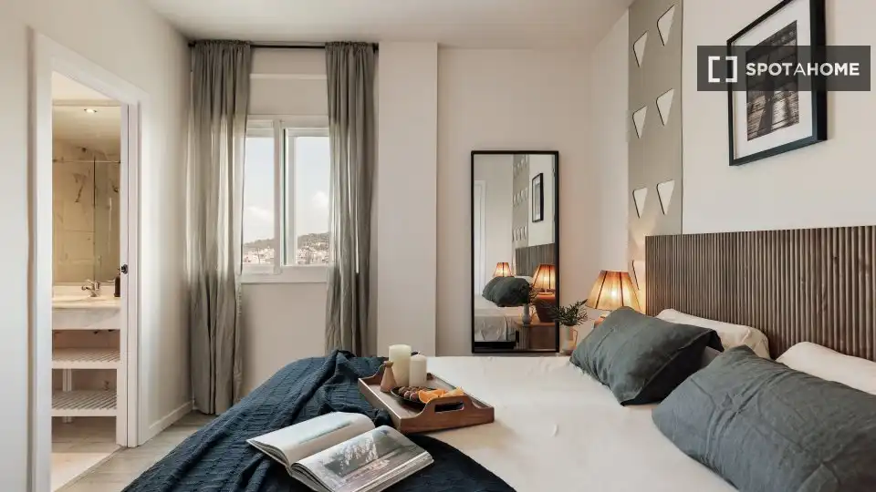 Bedroom of Flat for rent in Barcelona  with Air Conditioner, Heating and Furnished