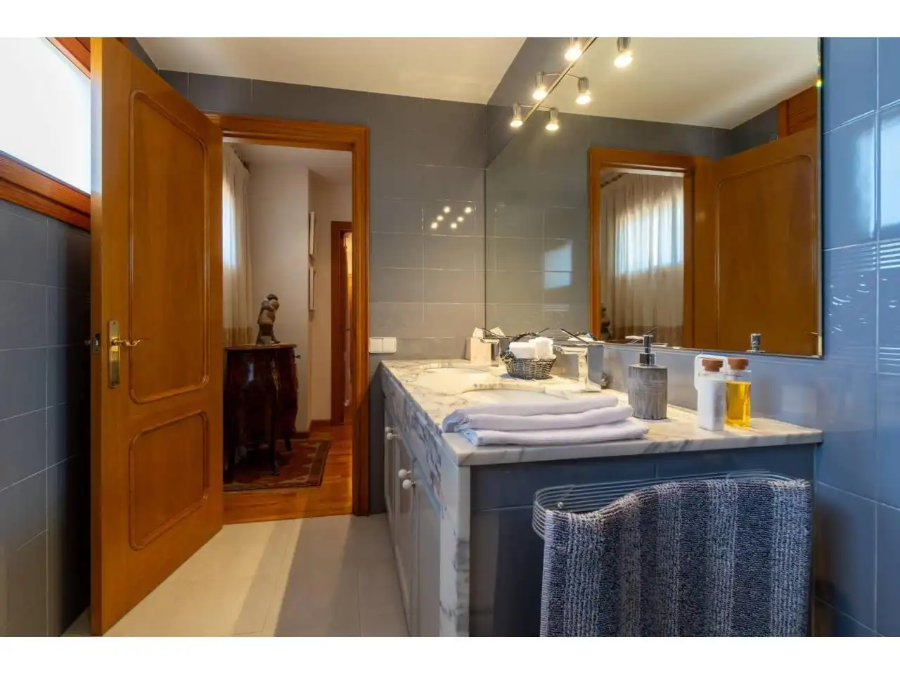 Bathroom of Houses for sale in Banyoles  with Air Conditioner, Heating and Private garden
