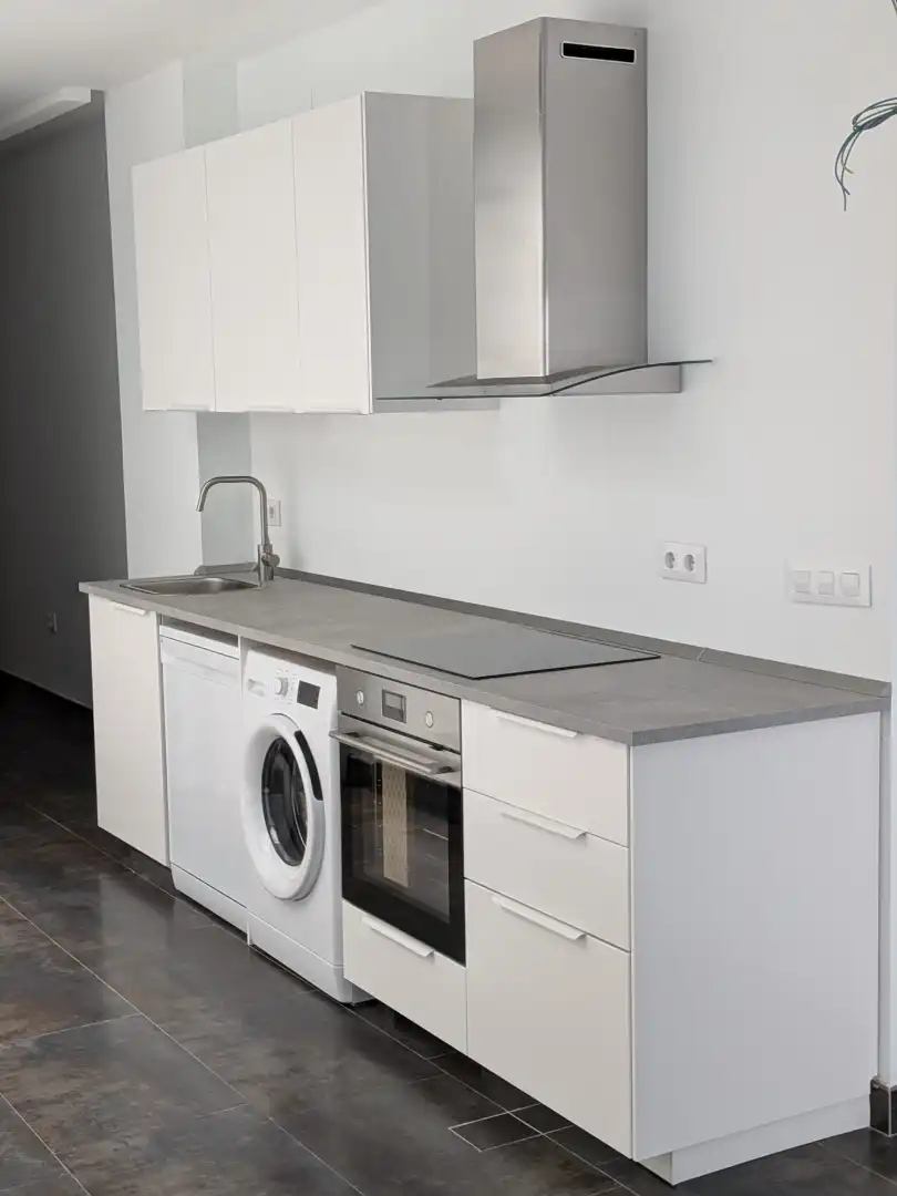 Küche von Wohnung zur Miete in Dos Hermanas mit Klimaanlage, Heizung und Balkon