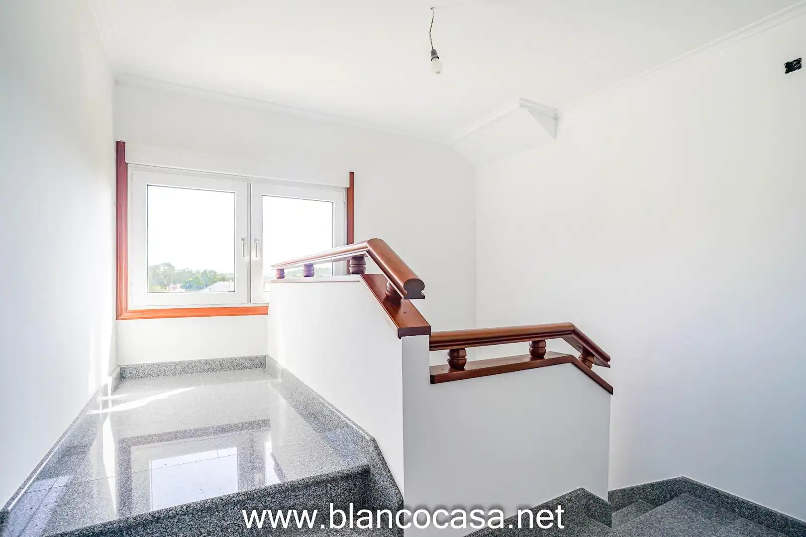 Casa o chalet en venta en Carballo con Calefacción, Jardín privado y Trastero