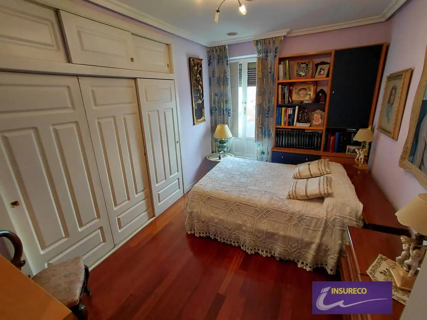 Habitación de Ático en venta en León Capital  con Calefacción, Terraza y Amueblado