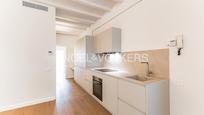 Cuina de Apartament en venda en  Barcelona Capital amb Aire condicionat, Calefacció i Parquet