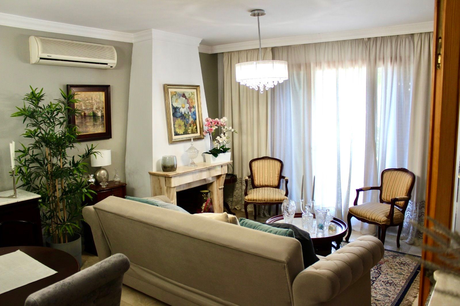 Sala d'estar de Casa adosada en venda en  Palma de Mallorca amb Aire condicionat i Terrassa
