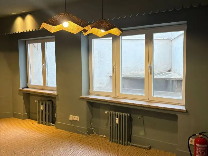 Comedor de Oficina de alquiler en Madrid con Calefacción