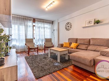Flat with lift for sale in Carballo