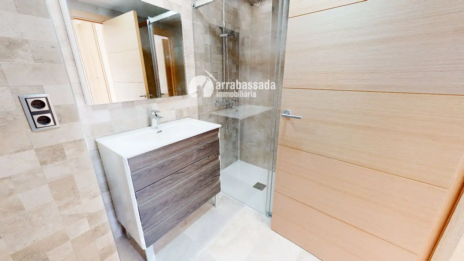 Baño de Piso de alquiler en Tarragona con Aire acondicionado, Calefacción y Terraza