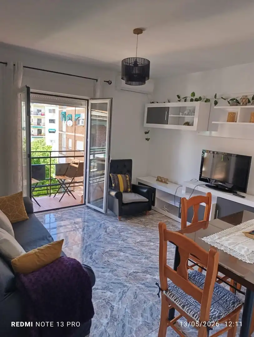 Sala de estar de Piso de alquiler en Granada con Balcón