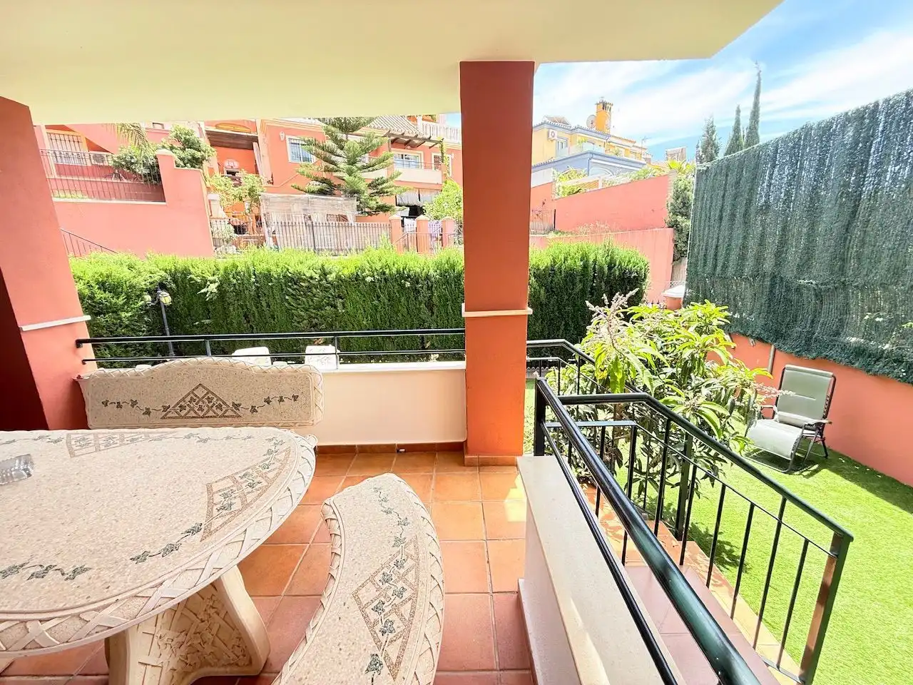 Terrassa de Casa o xalet en venda en Vélez-Málaga amb Aire condicionat, Calefacció i Jardí privat