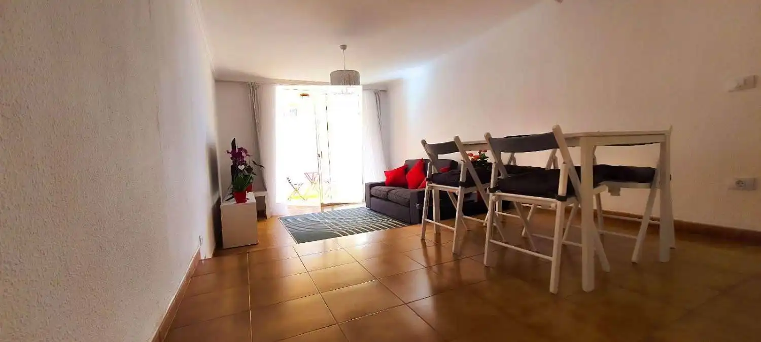 Sala d'estar de Apartament en venda en Santa Cruz de Tenerife amb Terrassa, Piscina i Moblat