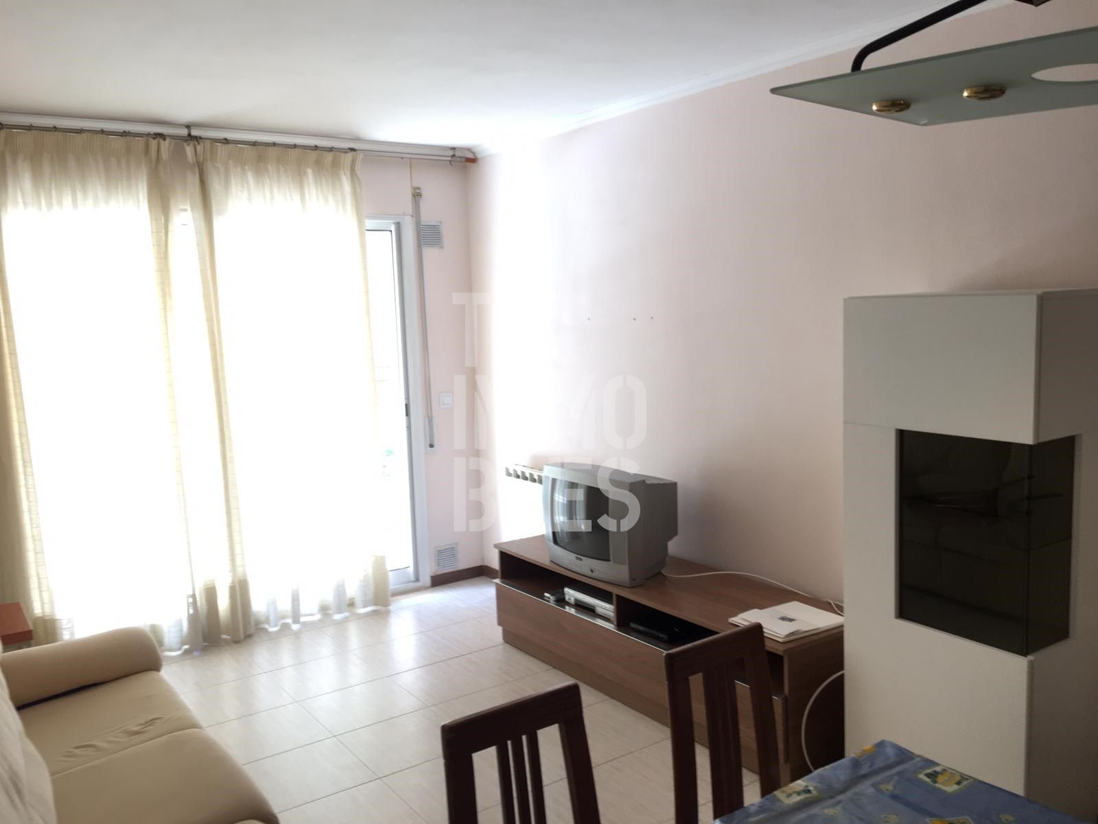 Sala d'estar de Pis en venda en Girona Capital amb Calefacció, Moblat i Balcó
