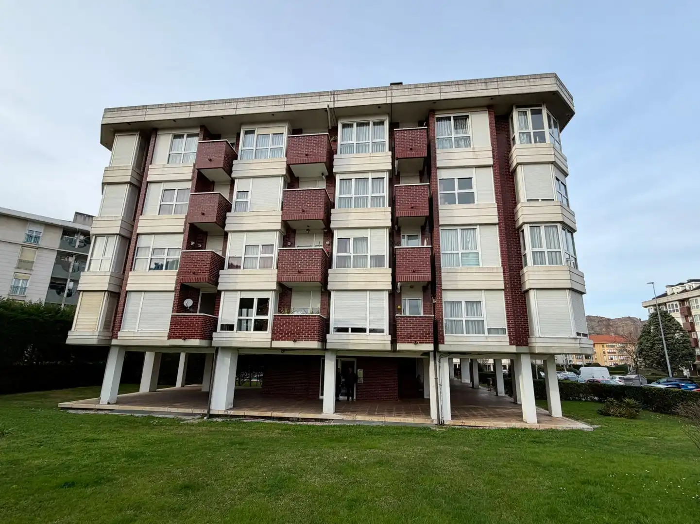 Vista exterior de Pis en venda en Santander amb Parquet i Terrassa
