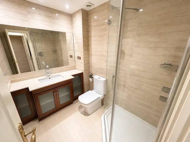 Baño de Piso en venta en Madrid con Aire acondicionado, Calefacción y Terraza