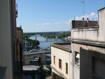 Flat with lift for sale in Centre