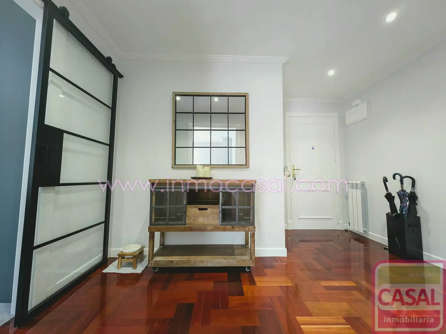 Piso en venta en Oviedo  con Calefacción, Terraza y Trastero