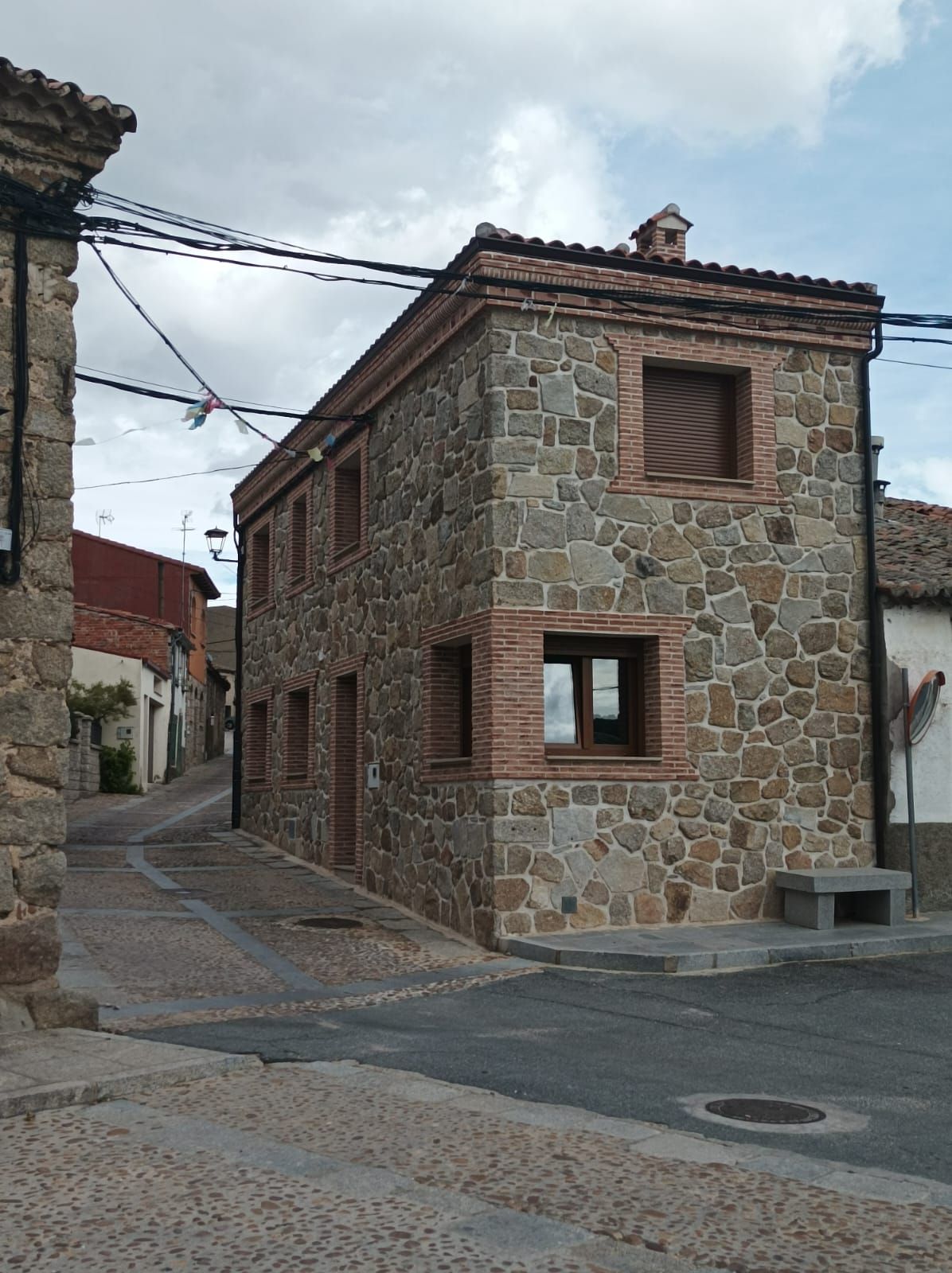 Exterior view of Single-family semi-detached for sale in Santa Cruz de Pinares  with Heating, Furnished and Oven
