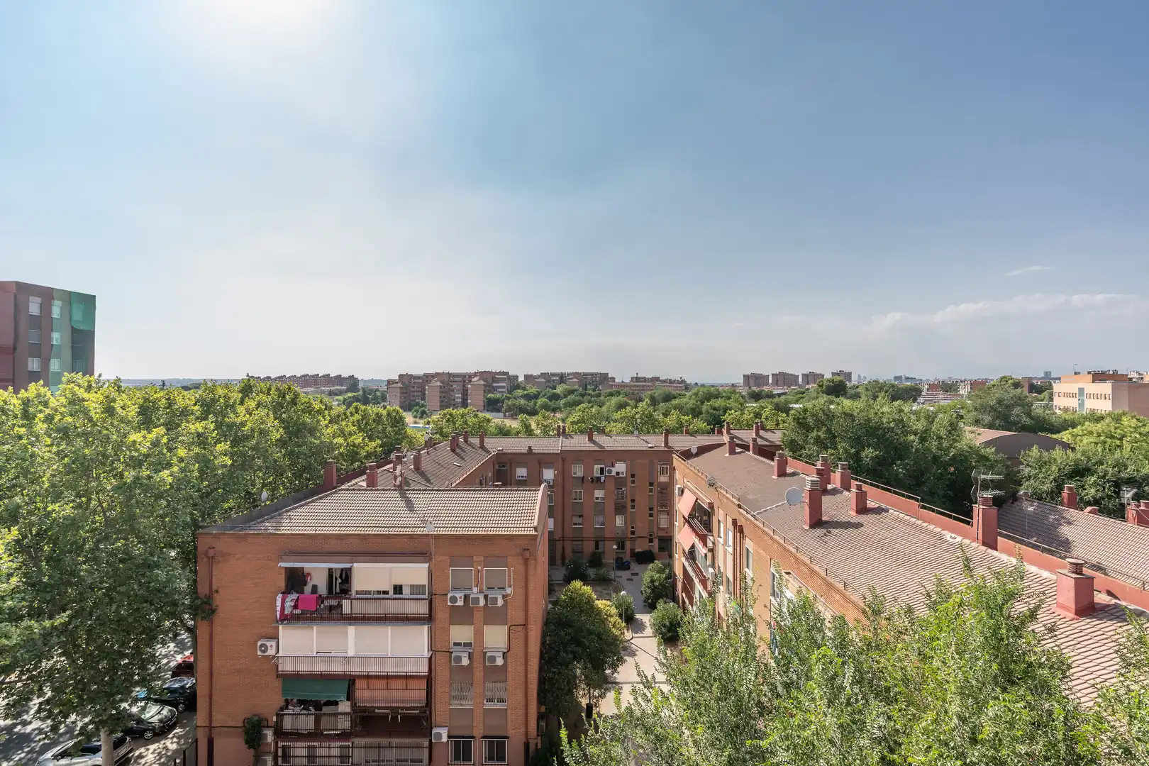 Vista exterior de Pis en venda en Madrid amb Calefacció i Terrassa