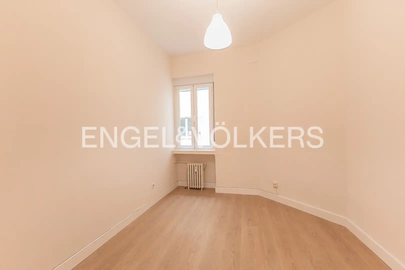 Dining room of Flat for rent in Madrid  with Air Conditioner, Heating and Balcony
