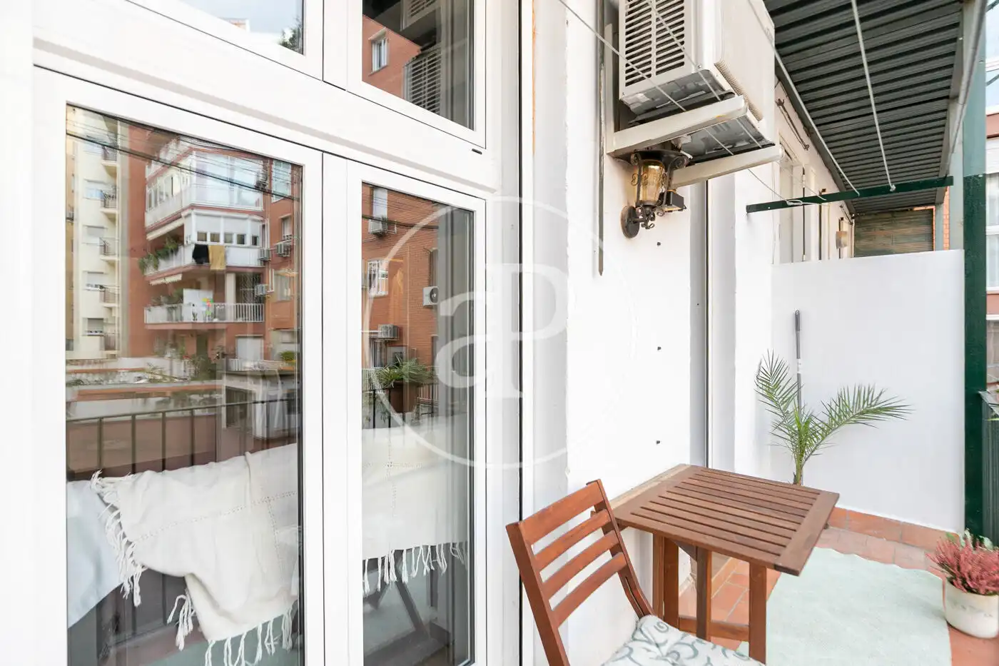 Terrassa de Pis en venda en Barcelona amb Aire condicionat, Calefacció i Moblat