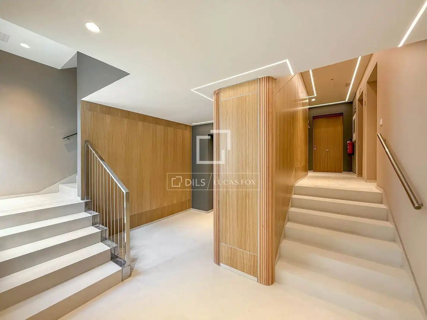 Piso en venta en Barcelona con Aire acondicionado, Terraza y Piscina