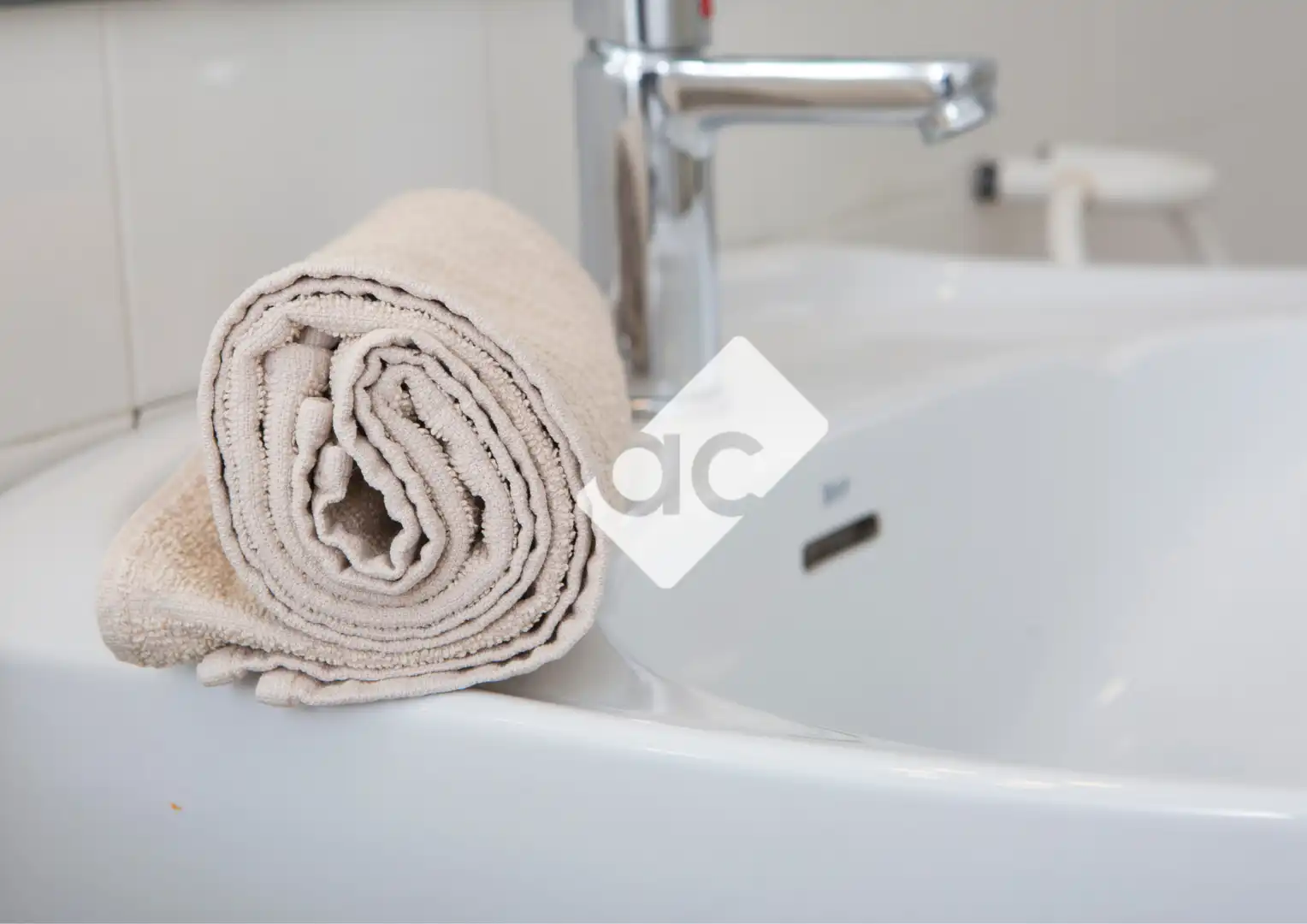 Baño de Piso de alquiler en Valencia con Aire acondicionado, Calefacción y Amueblado