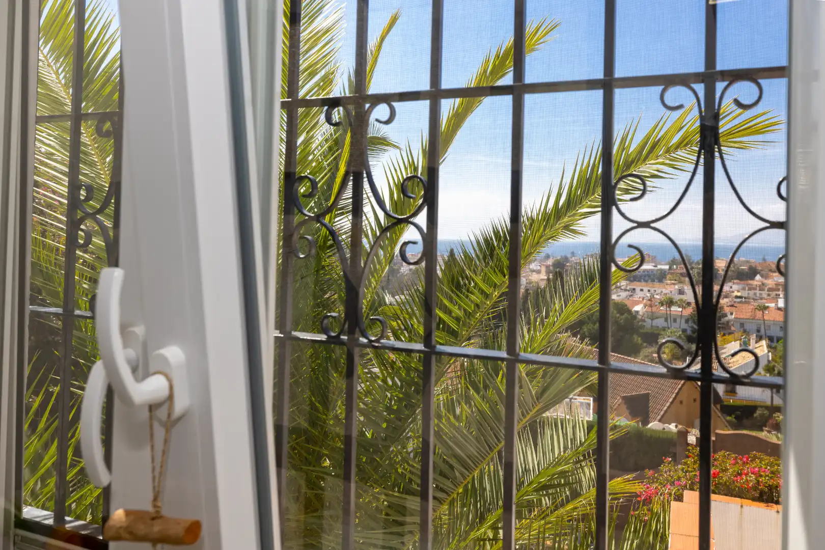 Terrassa de Casa o xalet en venda en Málaga amb Aire condicionat, Calefacció i Jardí privat