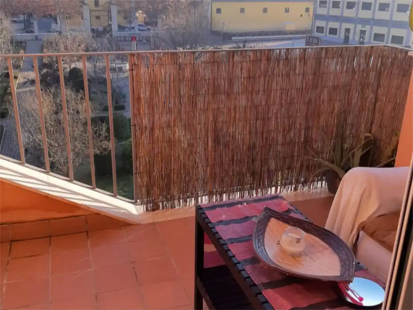 Terraza de Piso en venta en Puente Genil con Aire acondicionado y Amueblado