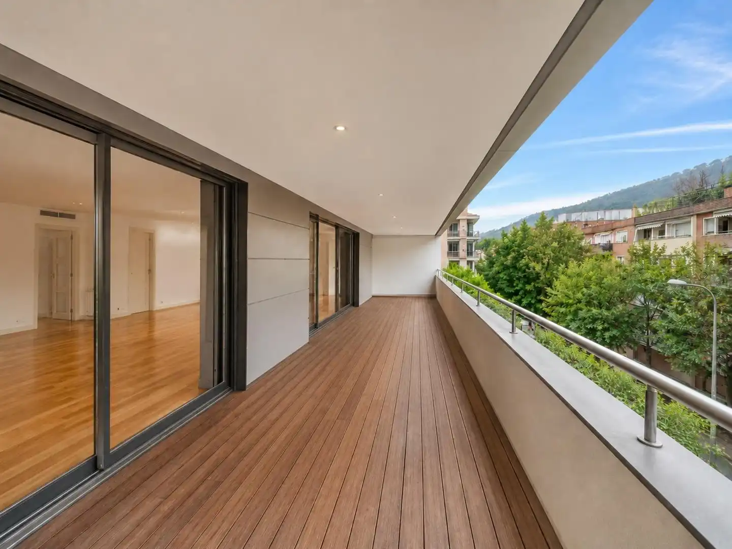 Terrassa de Apartament en venda en Barcelona amb Aire condicionat, Calefacció i Balcó