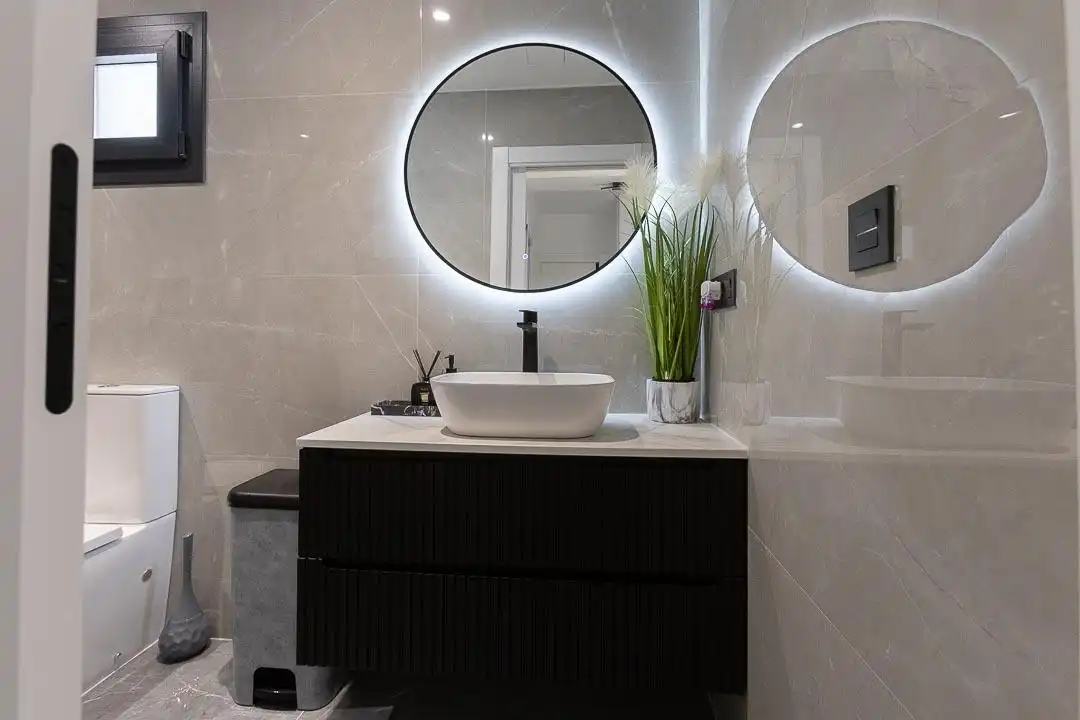 Baño de Casa adosada en venta en Málaga con Aire acondicionado, Terraza y Amueblado