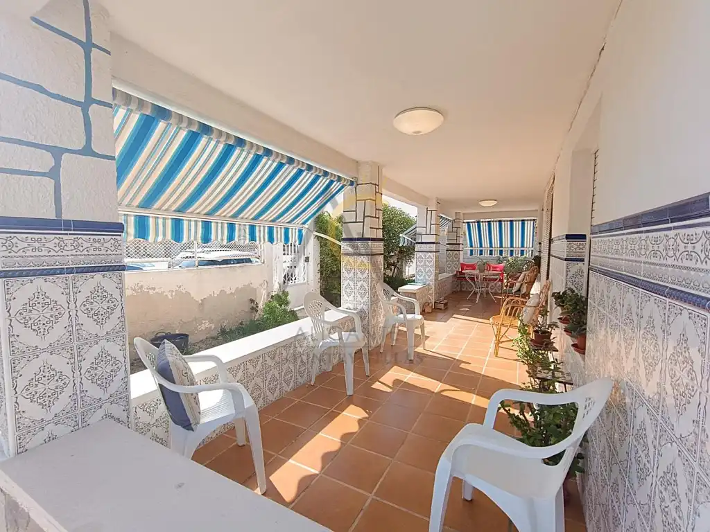 House with garden for sale in Avenida Puenteareas, imagen 4