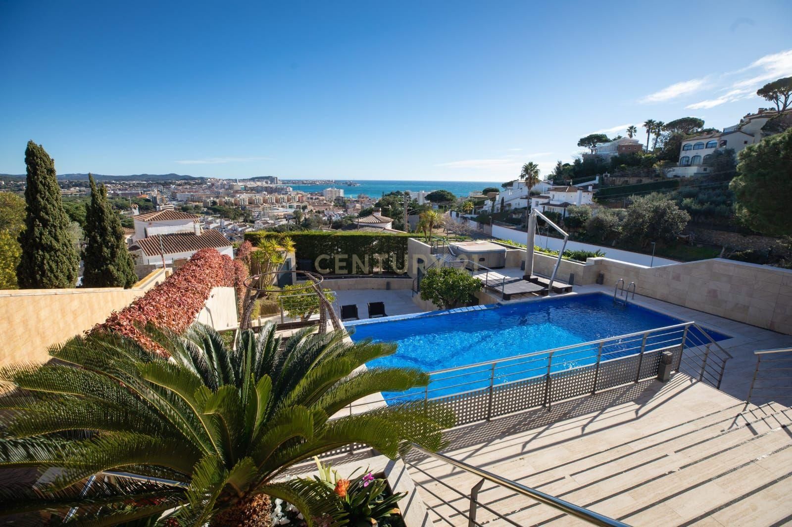 Swimming pool of House or chalet for sale in Calonge i Sant Antoni  with Air Conditioner, Private garden and Swimming Pool
